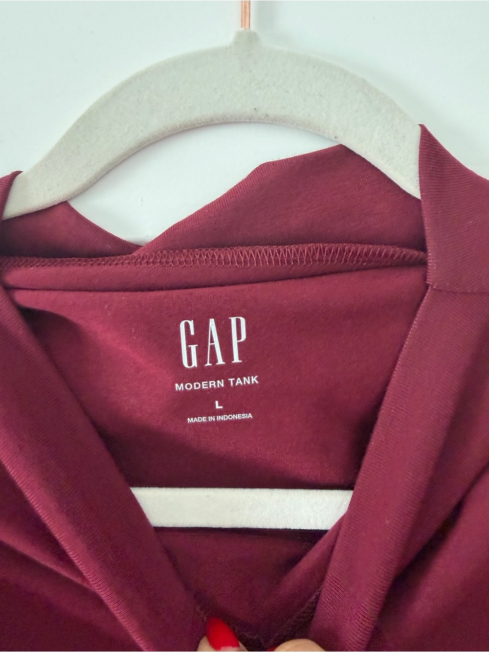 GAP Sleeveless Mock Neck Tank Top in Burgundy - Picture 2 of 3